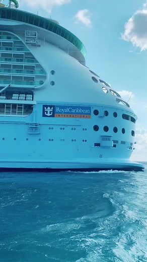 Exploring the Freedom of the Seas: Life on a Cruise Ship