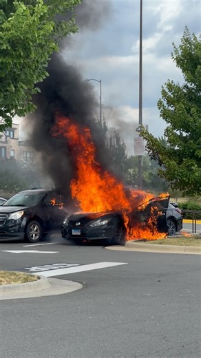 On Sunday, June 23rd, a car burst into flames in the parking lot of the Wegmans on Newbrook Drive in Chantilly, Virginia. Crews from Fairfax County Fire and Rescue quickly arrived on scene and Engine 415 was able to knock down the fire that had spread to another vehicle and tree. Fairfax County PD and the Fire Marshals Office also assisted with this incident. _________________________________ #fairfaxcountyfire #fairfaxcounty #fairfaxcountyva #fcfrd #fairfaxfire #fire #fires #carfire #news #fire