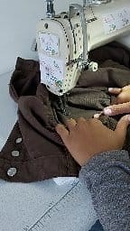 Hacer pespunte en al entrepierna de un pantalón es un poco fastidioso pero se puede hace aquí te explico👇👇👇 | Moda Costura y Creatividad