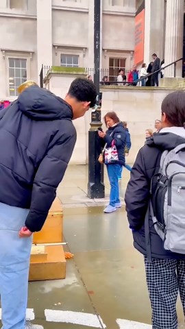 A possible explanation.🤣 #livingstatue #funny #floating #art