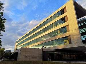 Gates Foundation: Melinda Gates goes her own way