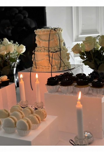 Ideas for a Stylish Black & White Party Table
