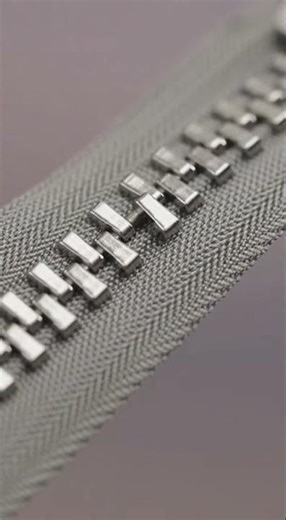 Zipper Tooth Snaps Perfectly 😱✨