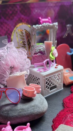 The Perfect Clothes Rack for My LPS Valentine's Boutique