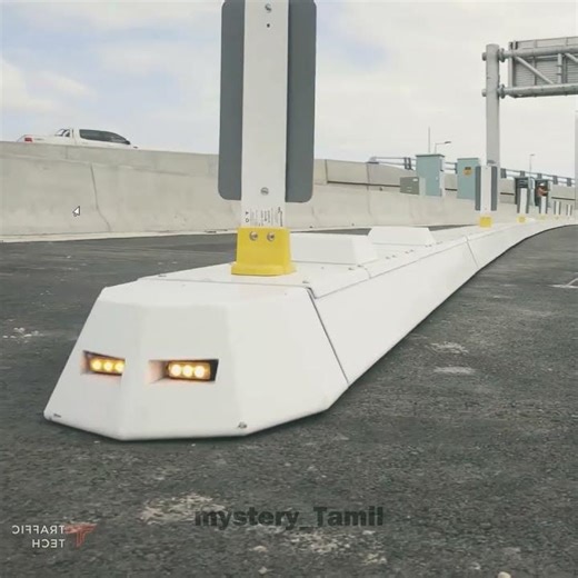 🚗 End the traffic jam! 🛣️ Amazing technology that automatically changes lanes. #shorts