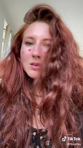 Creative Gummy Bear Makeup Hacks and DIY Ideas