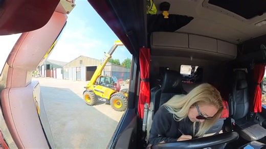 Behind the scenes of agricultural trucking logistics