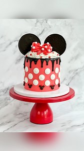325K views · 7.9K reactions | Minnie Mouse Cake! | Neurotic Mom | Facebook
