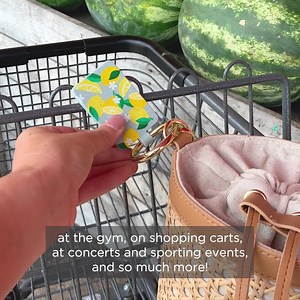 627K views · 246 reactions | A magnet that lets you hang your purse anywhere? That's something every woman in your life needs. Shop Bagnet today! | Bagnet | Facebook