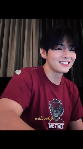 Most pretty boy🥰😍😘🩶🔥✨ #Taehyung #V #kimtaehyung #bangtanboys #ipurplru #bangtanboys #BTS #btsarmy #bangtansonyeondan #highlightseveryone #highlightseveryonefollowers #fyp | We Love BTS