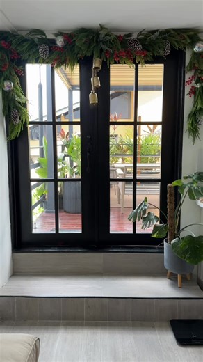 Full Townhouse #christmasmagic #Christmasdecor #christmastree #christmasCory | Cory Ammon