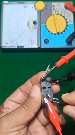 12V Relay ON-OFF, connect-no connect. #Reels #viral #shorts #electronics #diy #repair #electrician #ideas #creative #diyprojects #speaker #electricalengineering #electroniccomponents #componenteselectrónicos #FM #radio #diyproject #audio #LED | Belajar Servis Elektronika