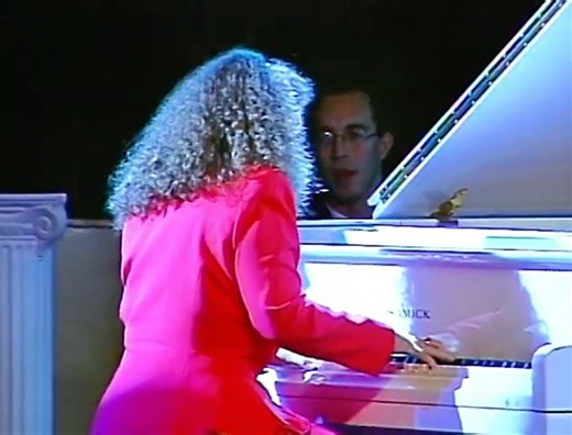 Tracey Phillips Plays He Hideth My Soul | Southern Gospel Convention Music