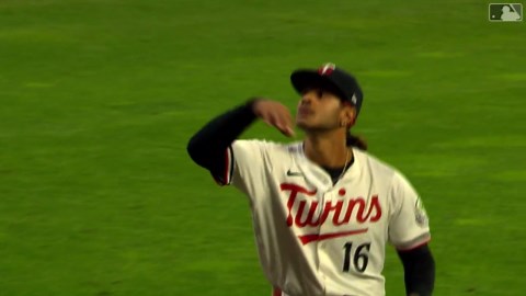 Austin Martin's stellar running catch