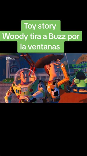 Woody Tira a Buzz por la Ventana - Escena Clásica