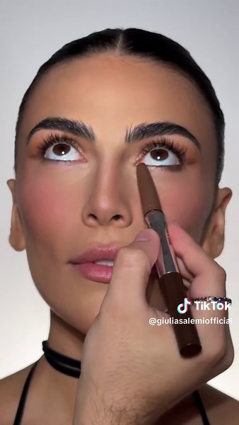 Glam Makeup Tutorial with Clinique High Impact Products