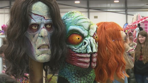 Horror convention brings back scares for fright fanatics