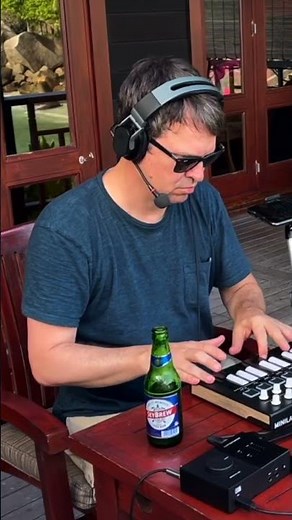 I just started clapping on the beach. Everything else was created live. ✨#AbletonLive