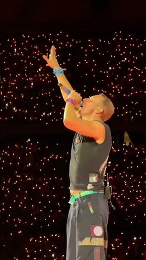 The BEST Coldplay Song Ever - Sky Full of Stars LIVE Performance