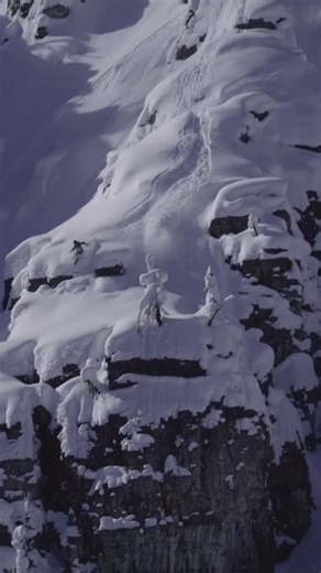 P A R K I N C O S T A I N on Instagram: "Scariest moment of my career. Things could have been way worse ☠️ While shooting in my favorite zone last winter, the absolute worst case scenario happened. Skiing my third line of the day I knew there was a crack on the face, but I felt comfortable navigating around it in the conditions. A slight miscalculation and a flat landing caused my ski to pop off, sending me into a somersault down a nearly 60ft crack that was barely 2ft wide. With a punctured elb