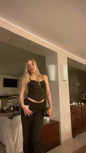 The Ultimate Summer Song Playlist 🎶✨