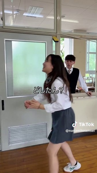 ドッキリの先生との面白いサプライズ