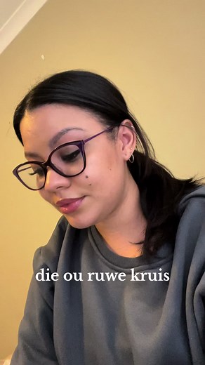 Die Ou Ruwe Kruis - Jasmine Swarts | Na U Kruis, Jesmé, Eiers Los by Kruisi G