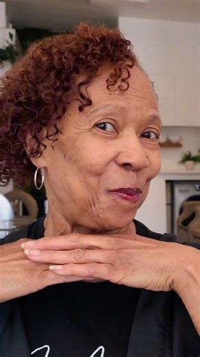 Color and styling on fine hair, full tutorial linked below. #curlyhair #naturalhair #finehair #hair