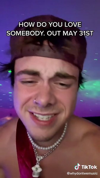 I CANT WAIT TO PLAY THIS LIVE. IT DROPS MAY 31ST PRESAVE LINK IN BIO!! #HowDoYouLoveSomebody #LiveMusic #WhyDontWe