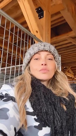 Meet Bubbles: The Real GOAT | Tara Strong Voiceover