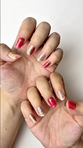 Easy nail refresh while I’m in recovery mode 🛌 #cutenails #nailstickers #naildecoration #nailart