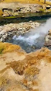 Hot Creek Geologic Site Mammoth Lakes, CA 93546. #mammoth #mammothlakes #california #hiddengems #viajandoporcalifornia1 #travel #losangeles #adventure #hotsprings #geology #hotcreek creek | Remy Martyn