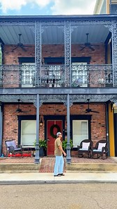 East TX is a hidden gem 🥹 Here’s where to explore 🌲⬇️ 📍Jefferson This historic town looks like it was plucked out of a movie. Grab coffee downtown, hop on a riverboat tour, and dig through antique shops that go on forever. 📍Caddo Lake Paddle through Spanish moss and swampy bayous that feel totally unreal. We did a sunrise boat tour and it was magical! 📍Marshall Known for its architecture and charm. Stroll the square, visit local art galleries, and don’t miss grabbing a bite at Pazzeria for 