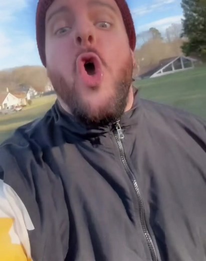 EMOTIONAL 🤧 #fyp #fiberopticcable #fiberopticcablecore #corecore #chrishoffish #jepaloon #2024