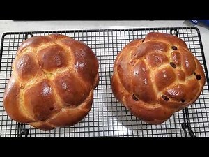 Braiding a round challah plain and with raisins