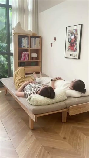 Extendable Wood Sofa Bed 🌿 From Couch to Bed in Seconds