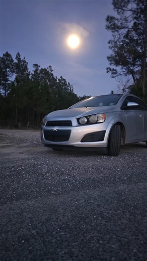 Exploring the Chevy LT and Sonic Features