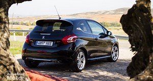 Uji Peugeot 208 GTI, ketika cerita Anda meminta kesempatan lagi