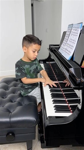 6 Year Old Piano Prodigy Plays F Chopin Op 28 No 7 #piano #pianoprodigy #prodigy #talent