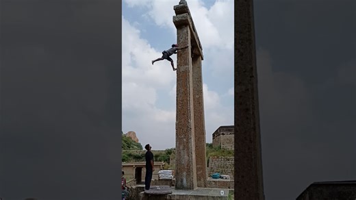 Scaling the Chitradurga without harness.