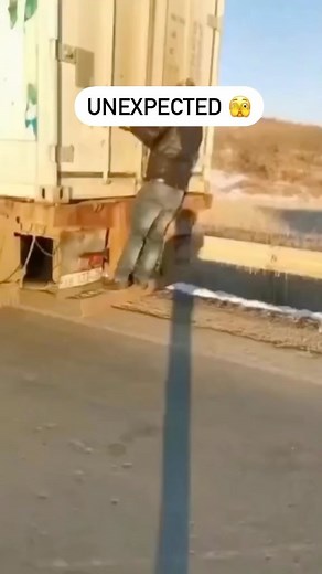 8.1K views · 91K reactions | Damn! 臘‍♂️ #safety #truckers #truckdriver #friday #usa | DNM Transportation INC | Facebook