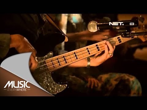 KoesPlus - Bunga di tepi jalan - Music Everywhere **