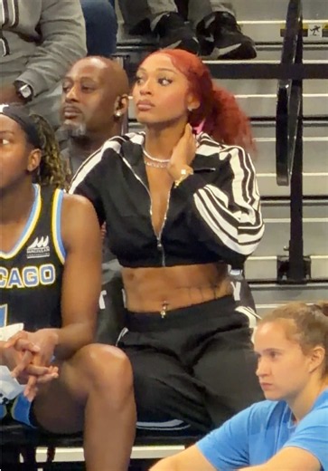 DiJonai Carrington switched the hair to red ❤️🔥 but one thing that never changes is how beautiful she is on and off the court. The confidence, the energy, the style… she’s still THAT girl. Chicago definitely got a vibe this season 🏀✨ #DiJonaiCarrington #ChicagoSky #WNBA #RedHairDontCare #Skytown