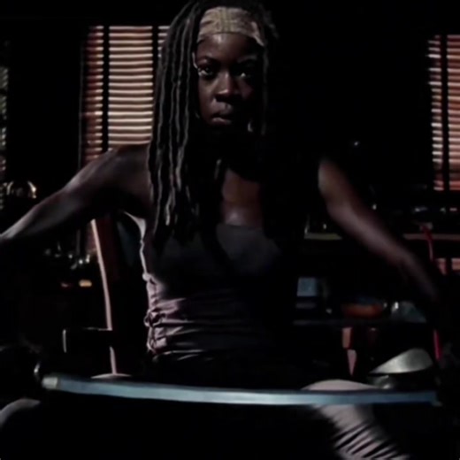 Michonne Hawthorne Edit: Embrace the Walkers!