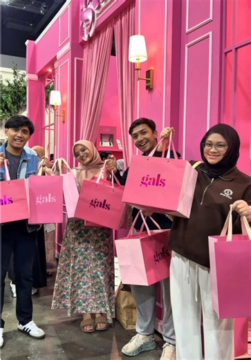 You gals amazing! 🩷 It's a wrap for Gals at Absolut Bazaar 2026! Our booth was constantly full, the queue never stopped and the crowd was honestly insane. To our amazing GALS team who worked tirelessly, and to every single customer who came and supported us, thank you from the bottom of our hearts. We are beyond grateful 🫶🏻💗 We’re also truly sorry for any hiccups or long waiting time. We’re still learning and will keep improving. Thank you for your patience and understanding 🤍