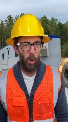 How Did This Happen? 😱 #engineering #construction #engineer #workers #shorts #viral