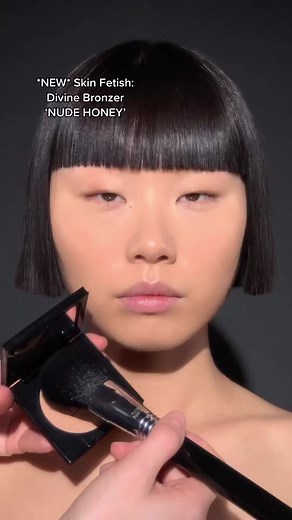 Get the Glowing Look with Divine Bronzer from PAT McGRATH LABS