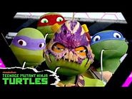 Ninja Turtles Battle Against the Kraang's Alien Robots - Teenage Mutant Ninja Turtles