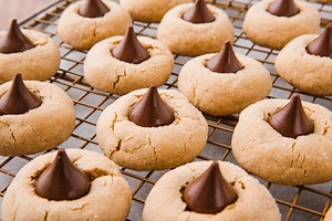 Peanut Butter Blossoms Are The Ultimate Chocolate & PB Mash-Up