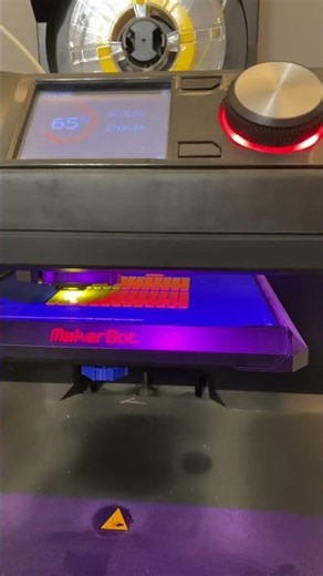 اطبع بعض القطع على ميكربوت العتيقة.